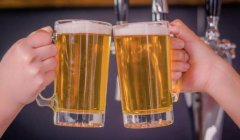 精釀原漿啤酒的魅力所在（精釀比普通啤酒好嗎）