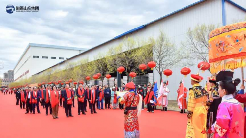 山莊集團(tuán)開(kāi)窖節(jié)：慶祝360年釀酒傳統(tǒng)與科技突破