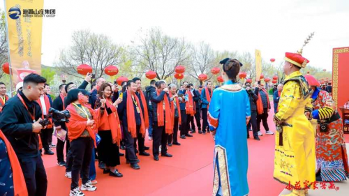 山莊集團(tuán)開(kāi)窖節(jié)：慶祝360年釀酒傳統(tǒng)與科技突破